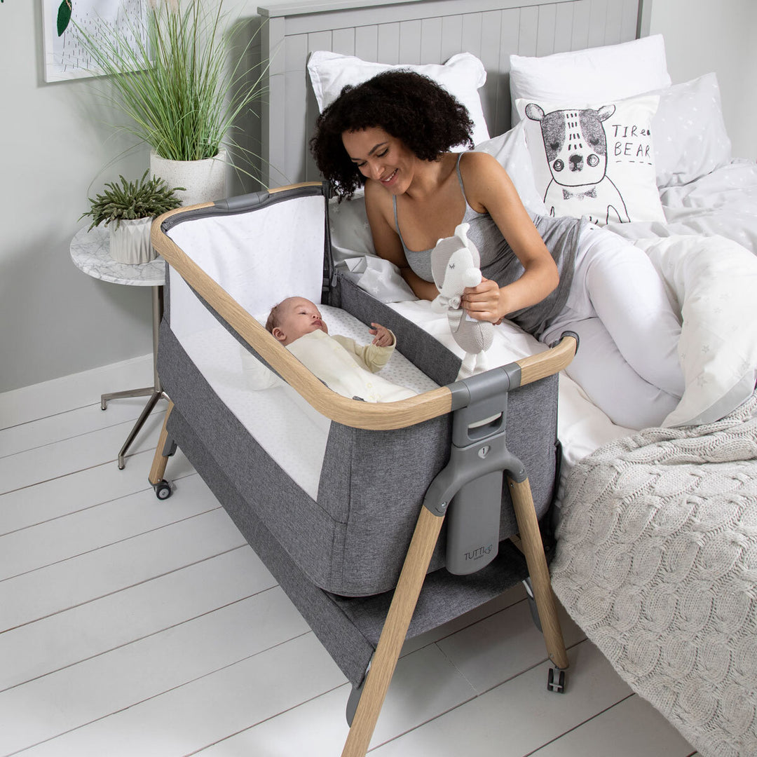 Cozee Air Bedside Rocking Crib, Oak & Charcoal